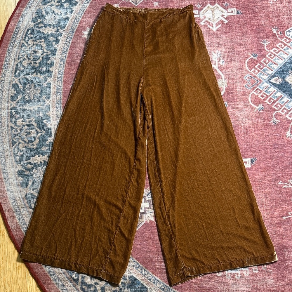 BACI Wide-Leg Velvet Pants NWT Size XL*